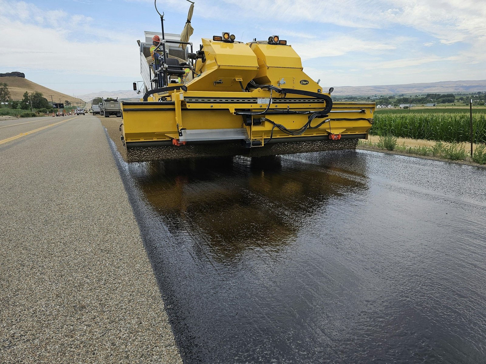 Asphalt laying